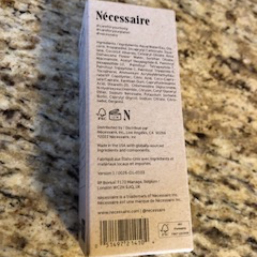 Necessaire The Neck Serum *NEW* - Picture 3 of 8